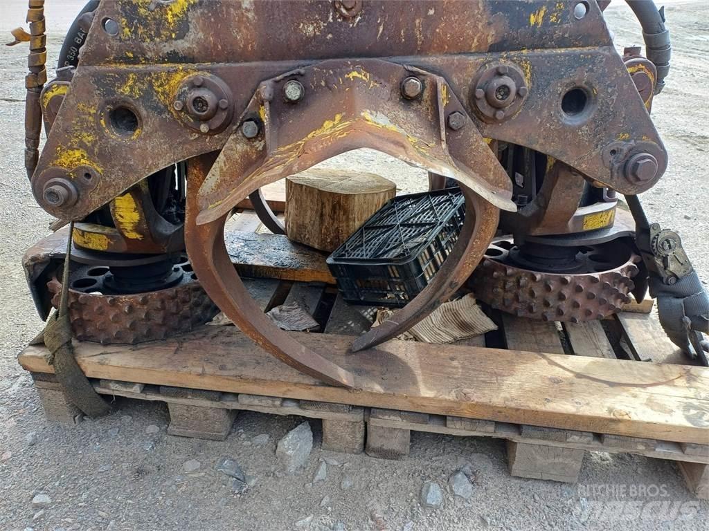 John Deere 480 Těžební hlavy