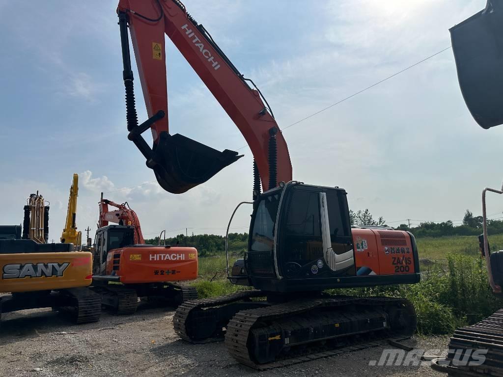 Hitachi ZX200 Pásová rýpadla
