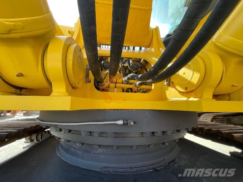 Komatsu PC 450 LC-8 Pásová rýpadla