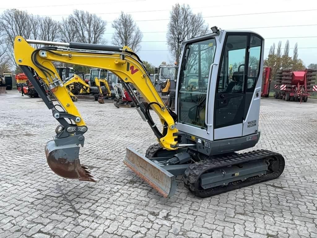 Wacker Neuson EZ26 Mini rýpadla < 7t