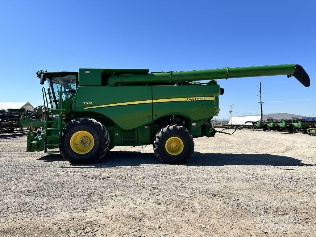 John Deere S 780 Sklízecí mlátičky