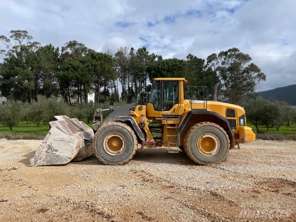 Volvo L 250 G Kolové nakladače