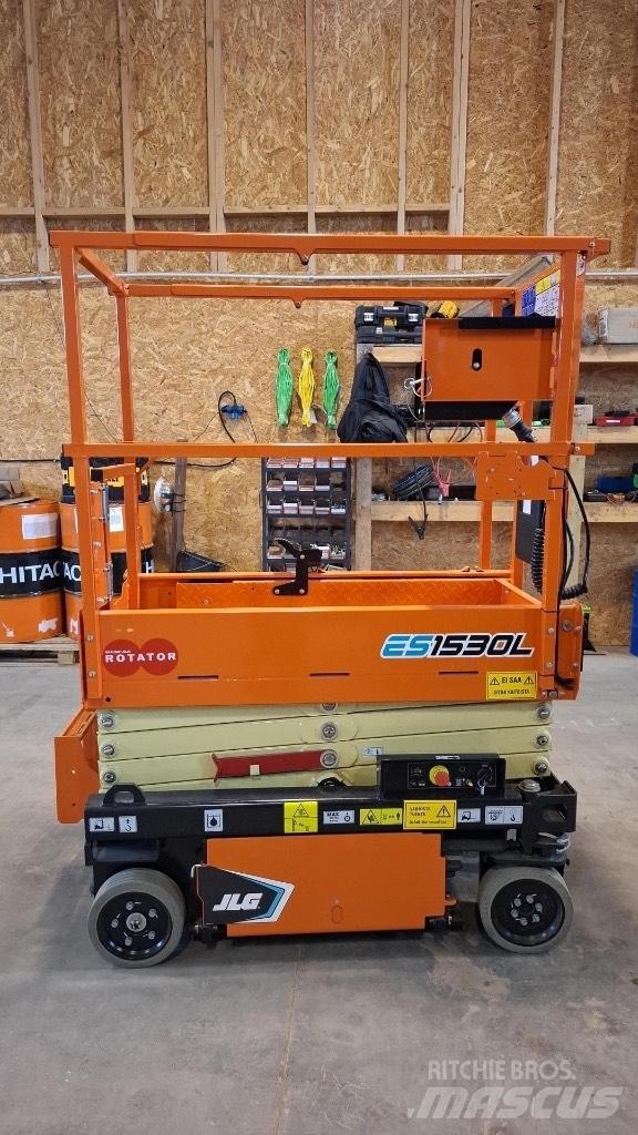 JLG ES 1530 L Nůžková zvedací plošina
