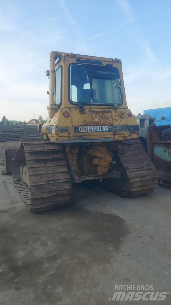 CAT D 4 LGP Pásové dozery