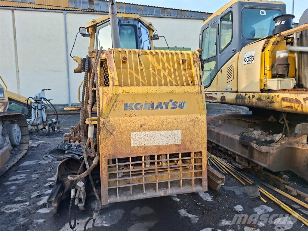 Komatsu D65EX-12 Další