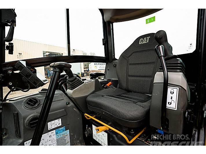 CAT 2023 CAT 303 CR Mini rýpadla < 7t