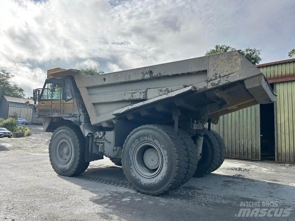 Komatsu HD605-7 Vyklápěcí dempry