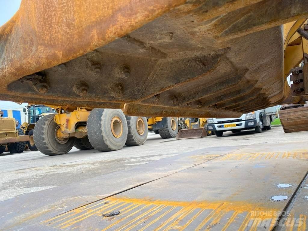 CAT D6T XL NVT Pásové dozery