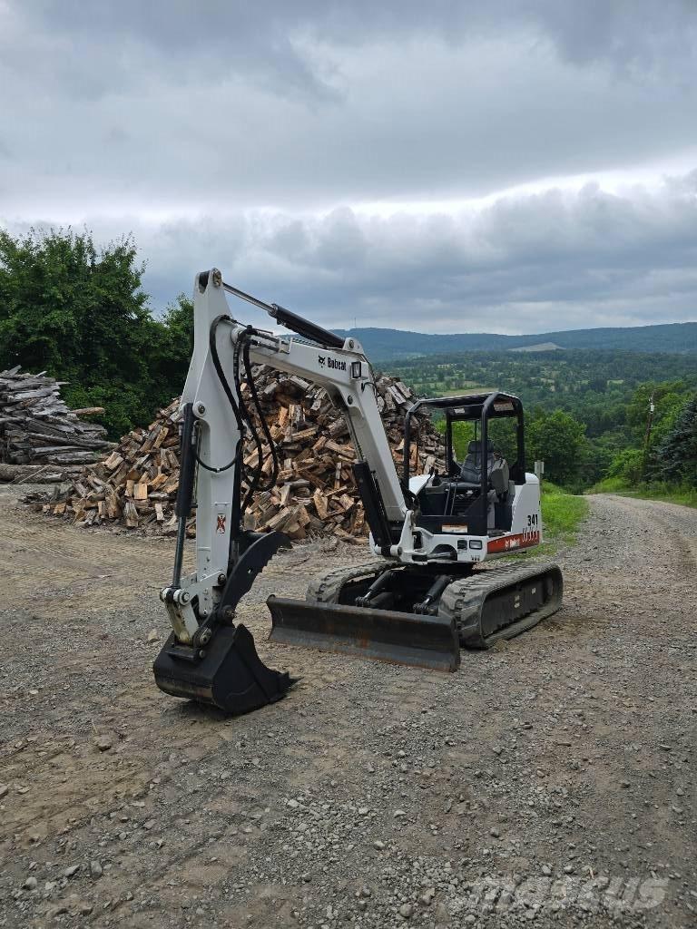Bobcat 341 G Mini rýpadla < 7t