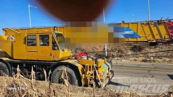 Kobelco RK 450 Jeřáby pro těžký terén