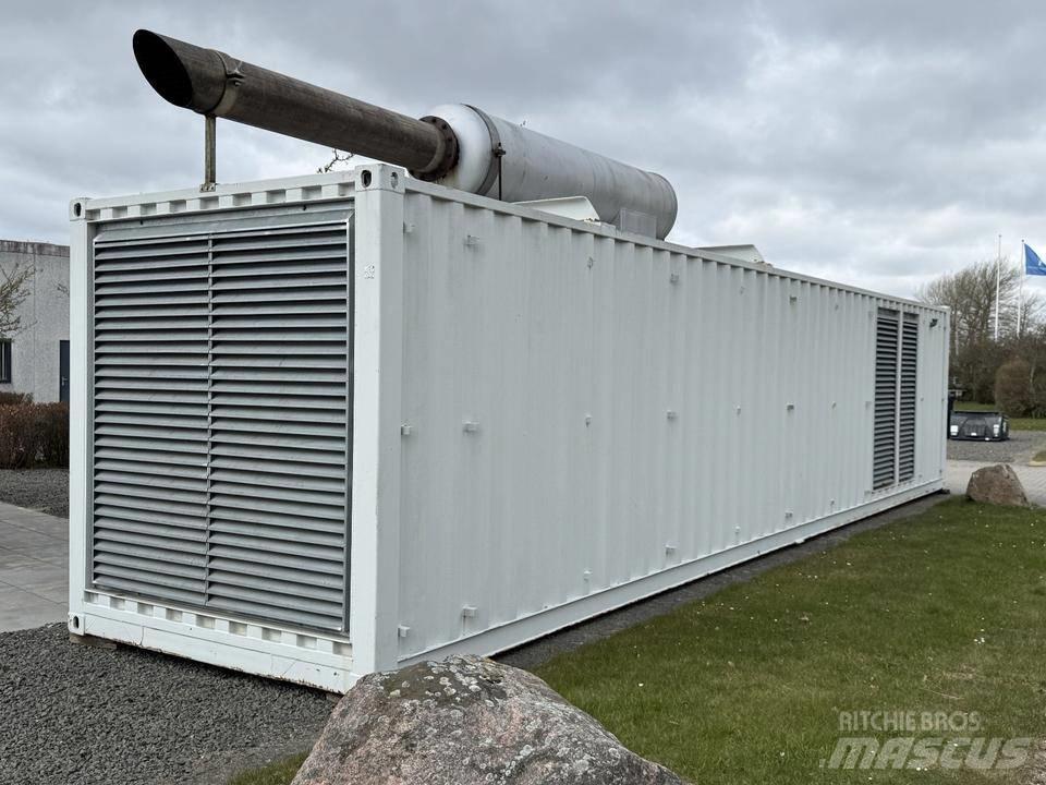 MTU 1000 KVA Naftové generátory