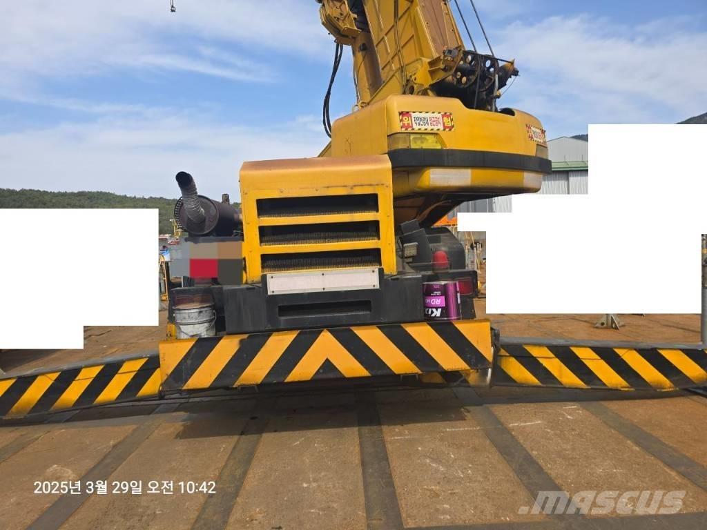 Kobelco RK 450 Jeřáby pro těžký terén