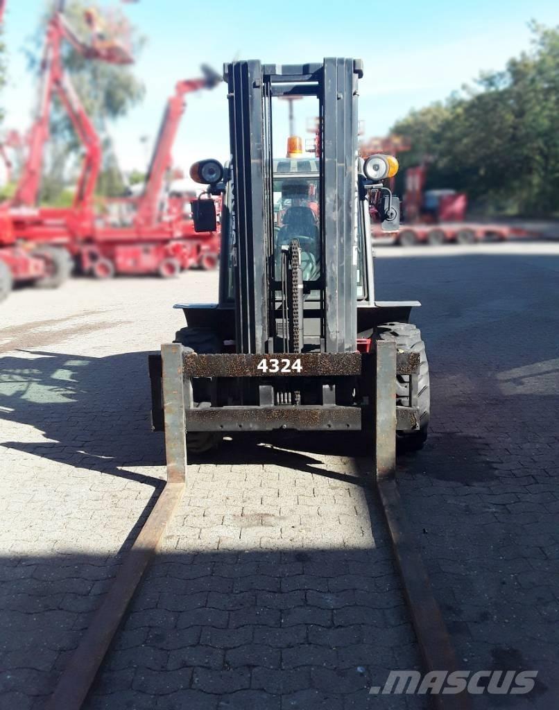 Ausa C 300 H X4 Terénní vysokozdvižné vozíky