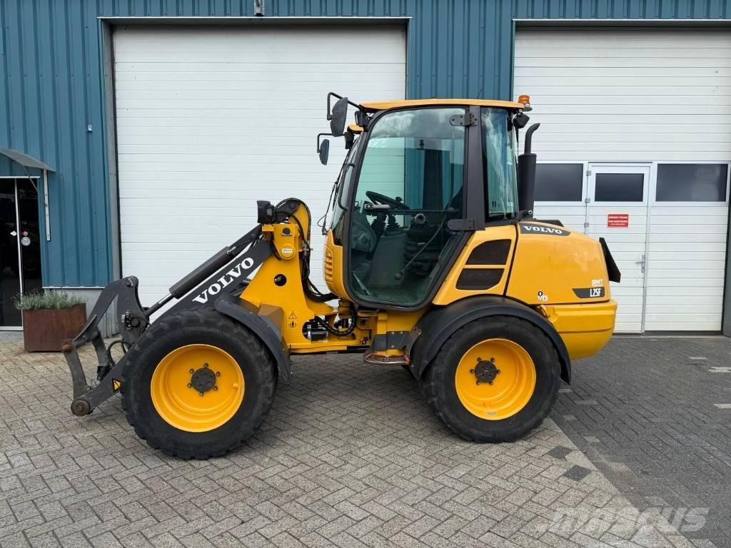 Volvo L 25 F Kolové nakladače