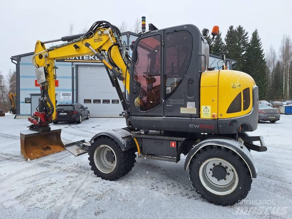 Wacker Neuson 9503-2 Kolová rýpadla