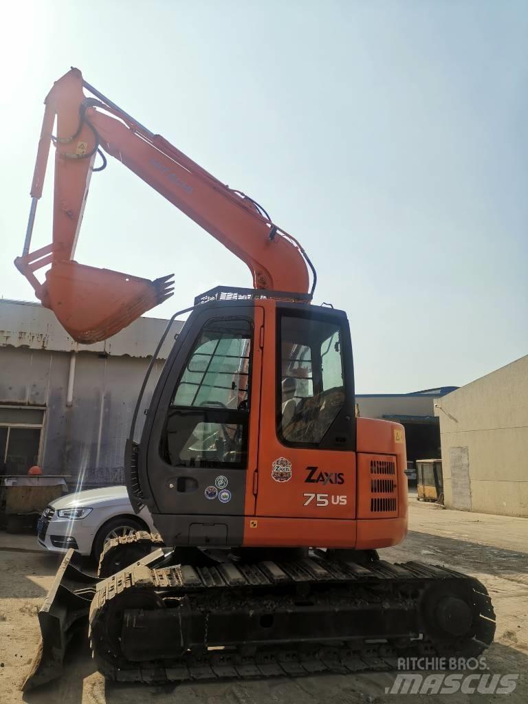 Hitachi ZX 75 Pásová rýpadla