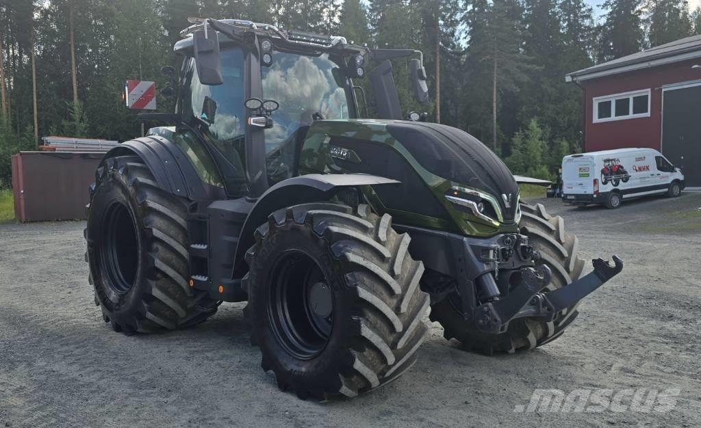 Valtra Q 285 Traktory