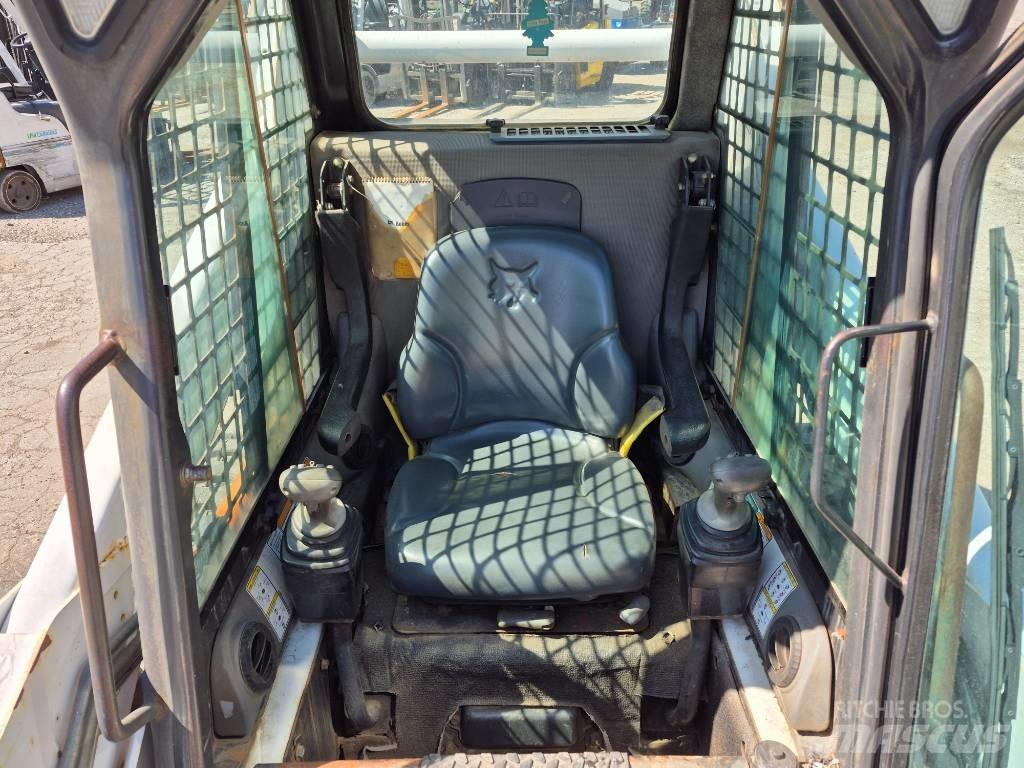 Bobcat T 190 Smykem řízené nakladače