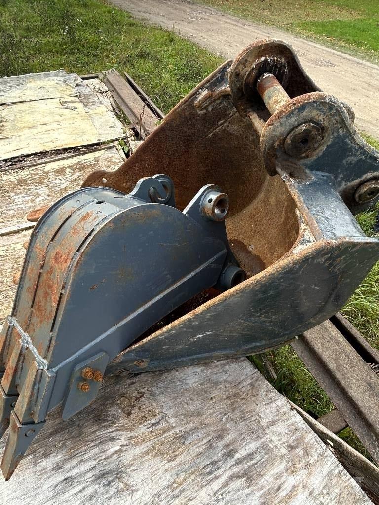 Sunward SWE 90 E Midi rýpadla 7t - 12t
