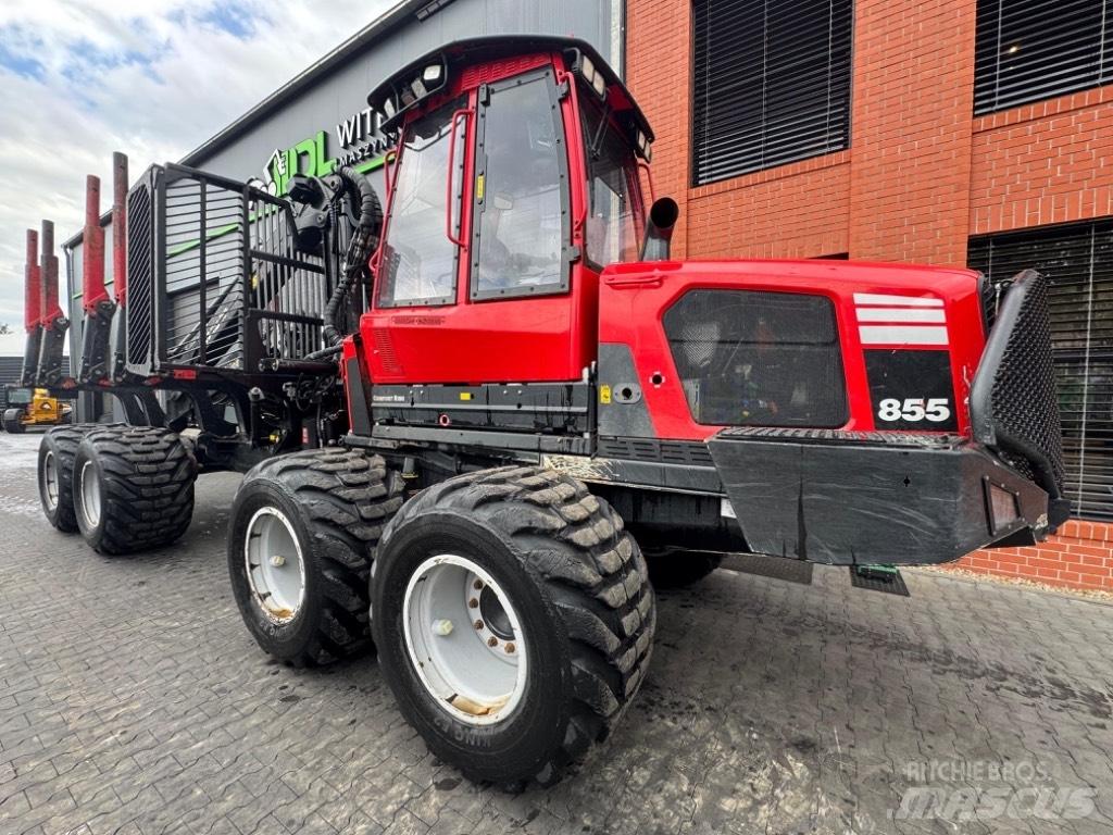 Komatsu 855 Vyvážecí traktory