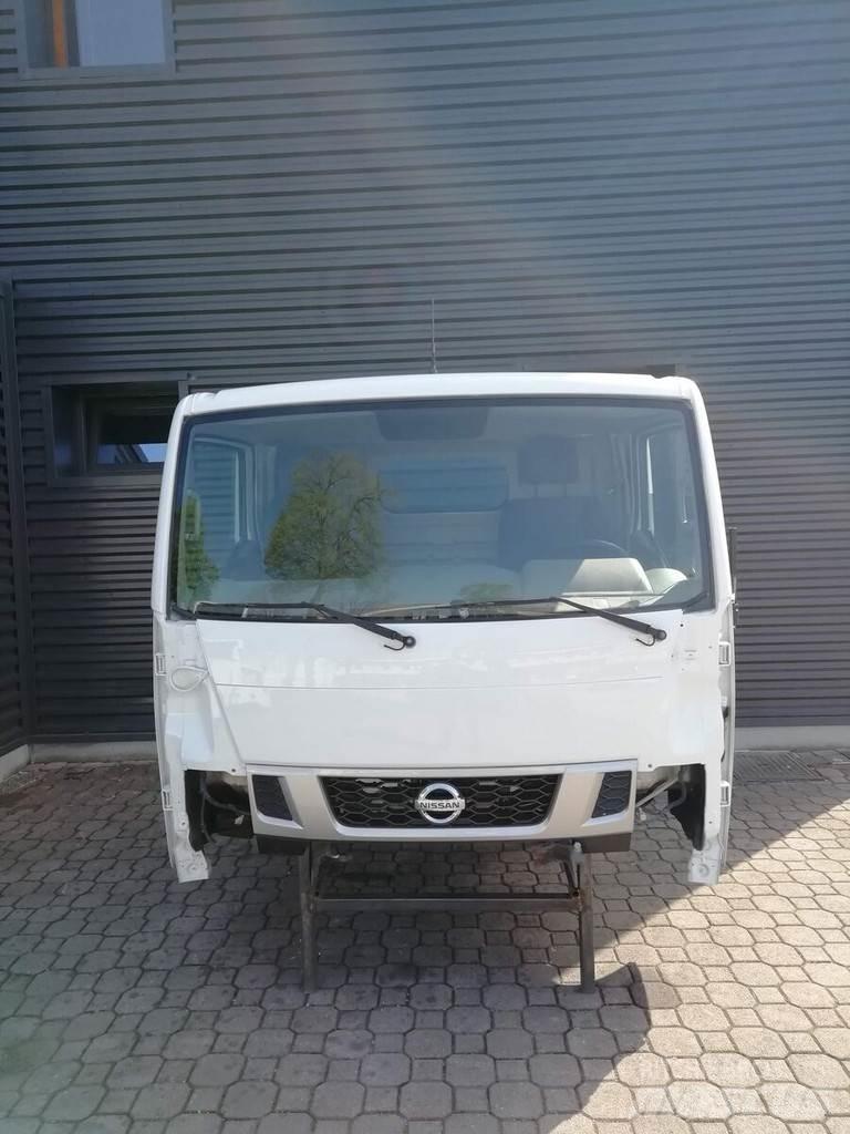 Nissan NT400 Kabiny a interiér