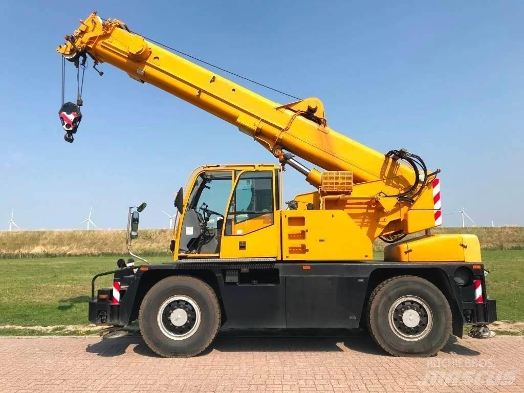 Demag ac30 Univerzální terénní jeřáby