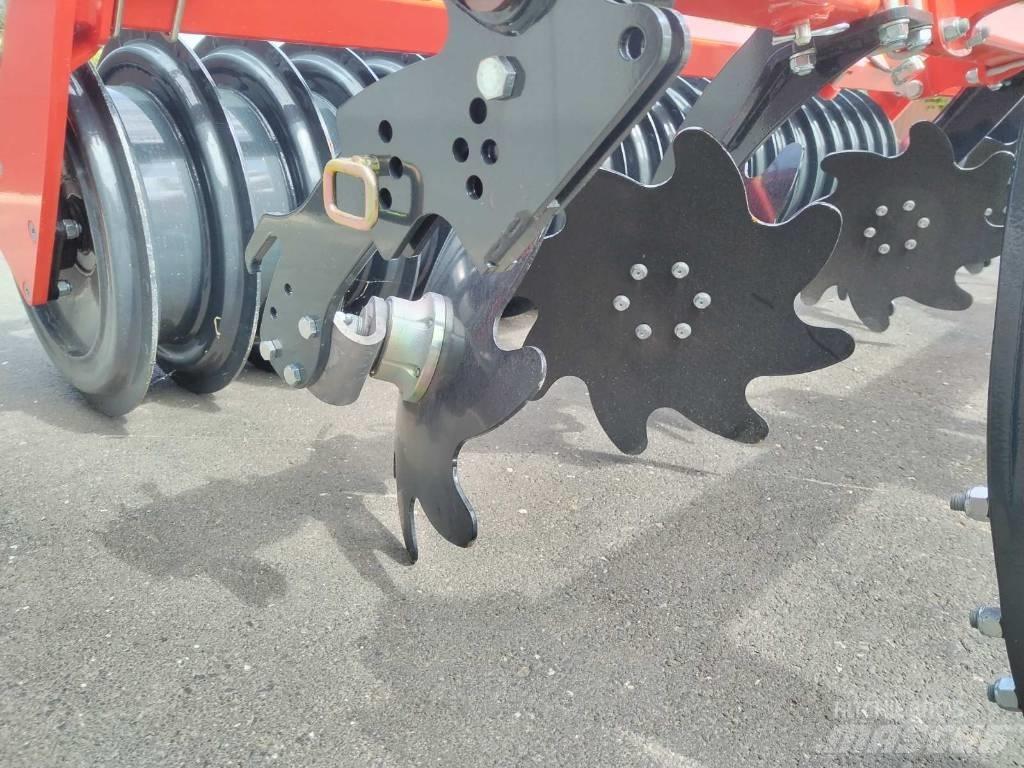 Kuhn CULTIMER L300 Kultivátory