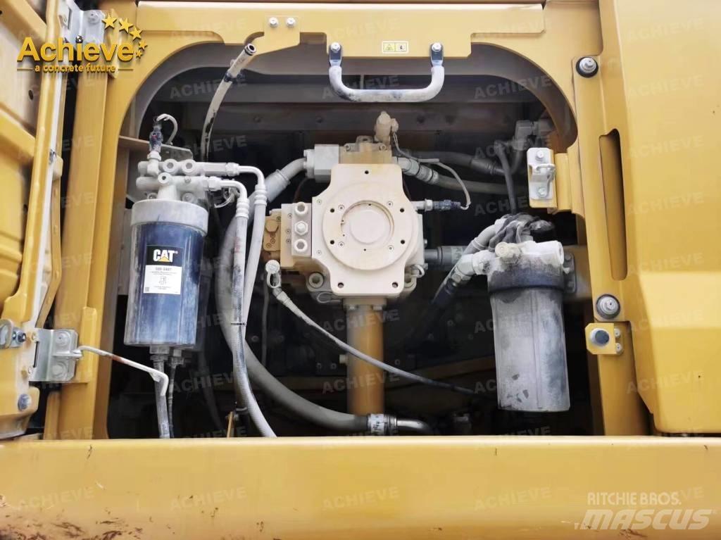 CAT 349 Pásová rýpadla