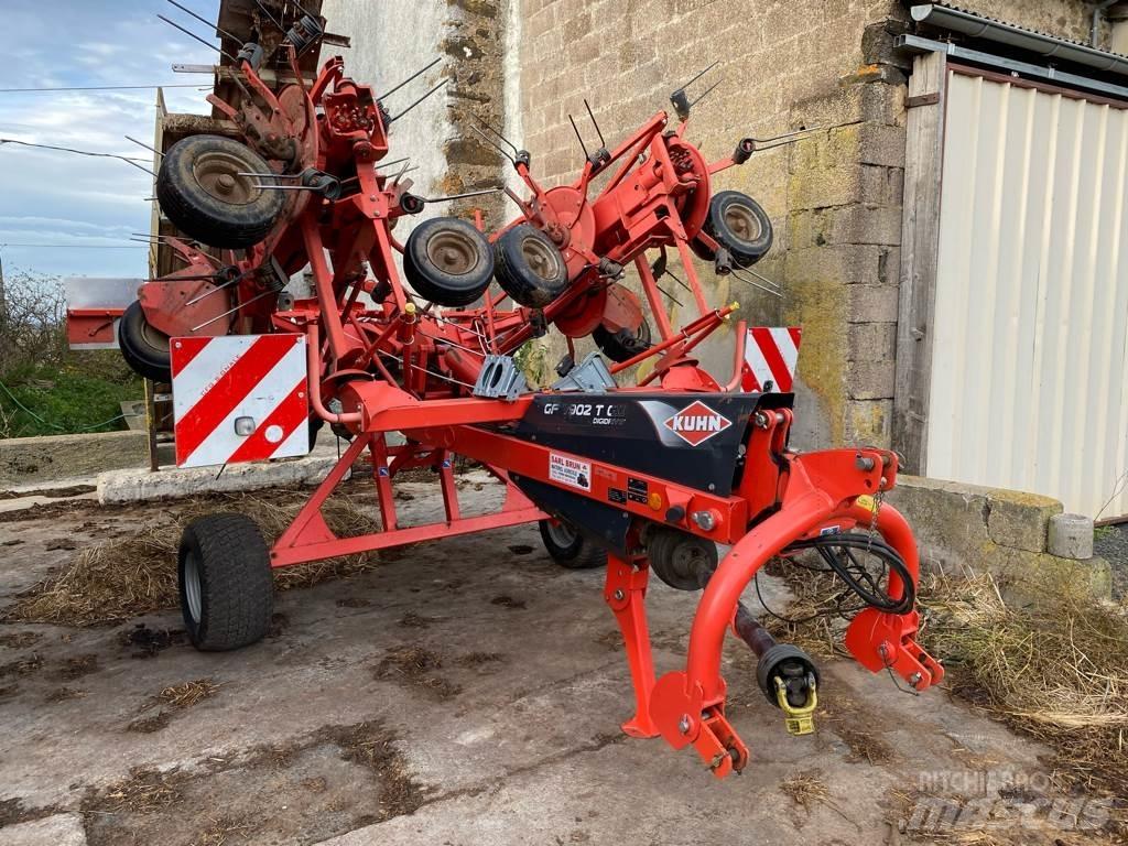 Kuhn GF 7902T GII Obraceče a shrabovače sena