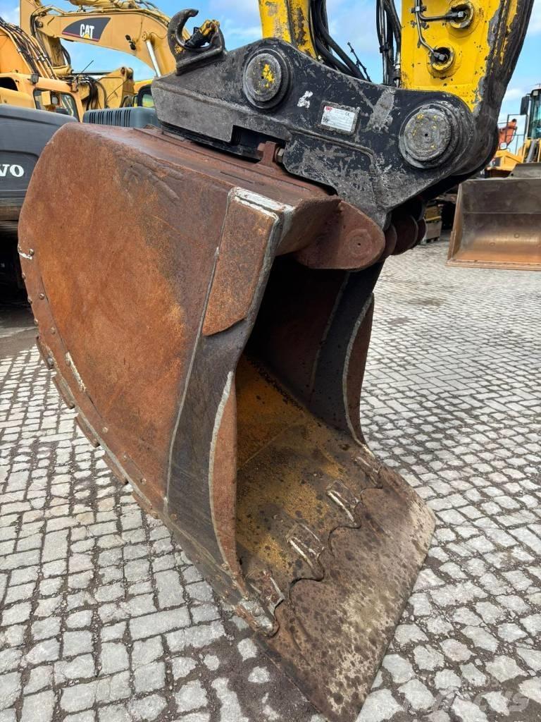 Komatsu PC 210 LC-7 Pásová rýpadla