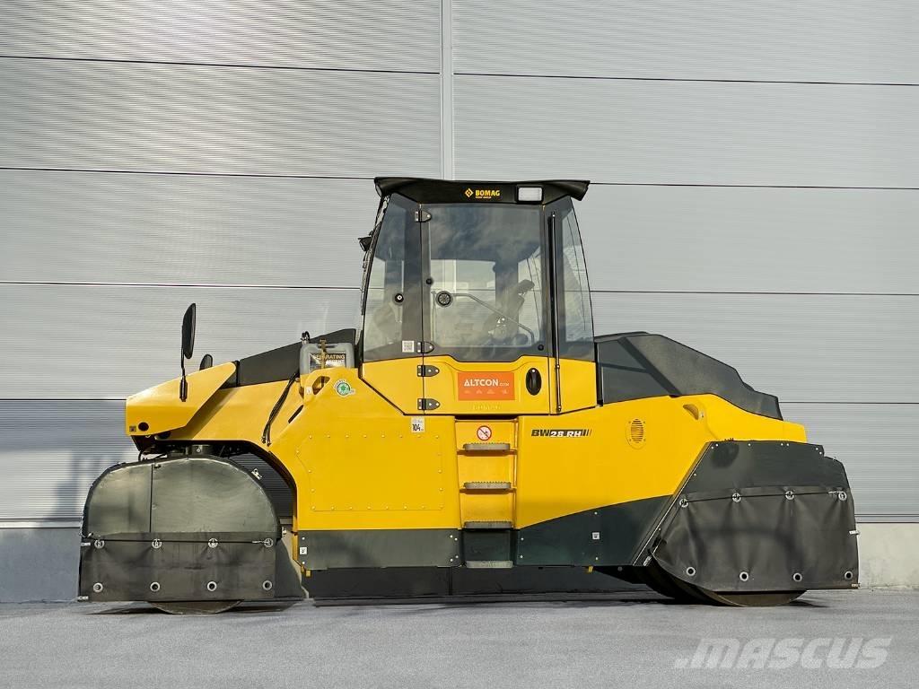 Bomag BW 28 RH Pneumatikové válce