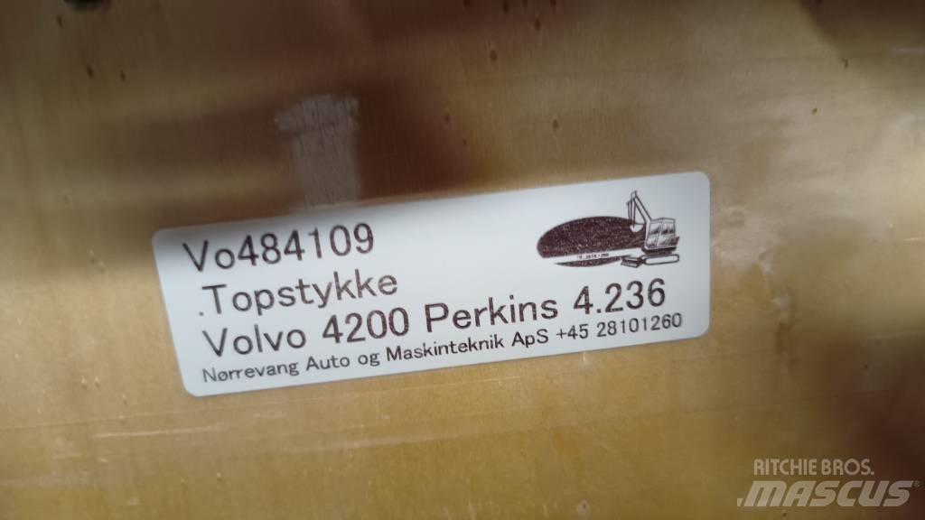 Volvo 4200 Motory
