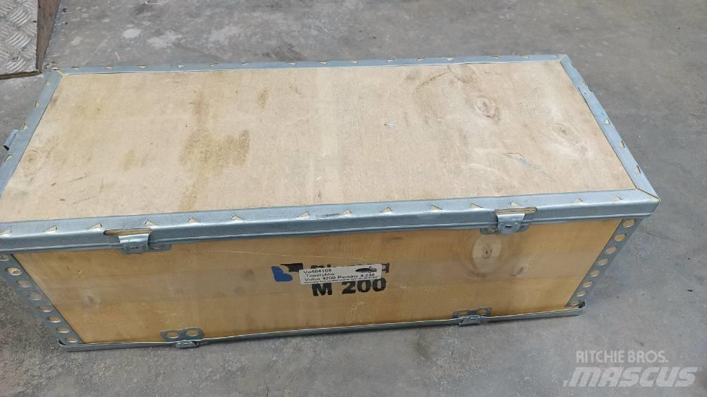Volvo 4200 Motory