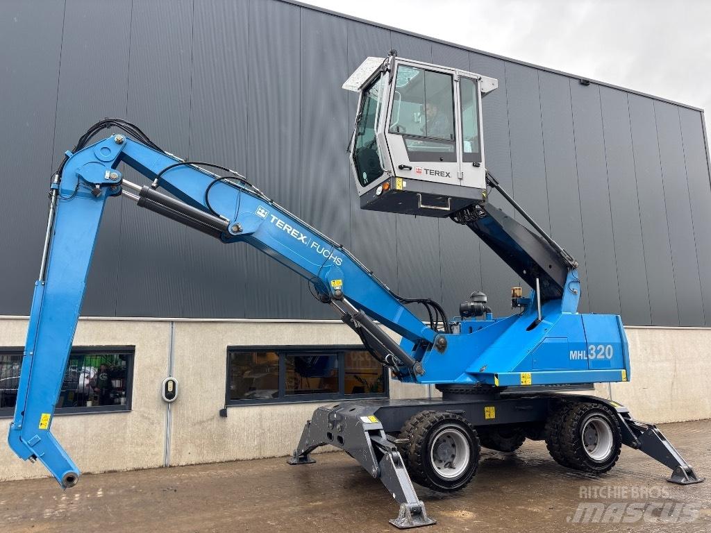 Fuchs MHL 320 D Stroje pro manipulaci s odpadem