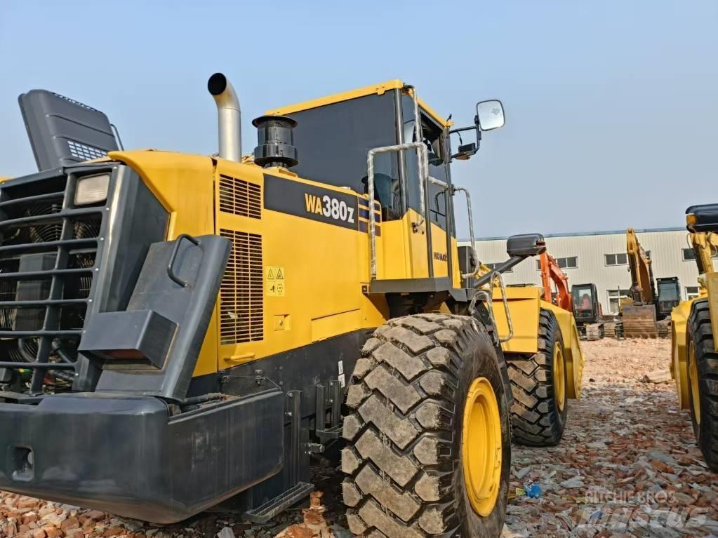 Komatsu WA 380-6 Kolové nakladače
