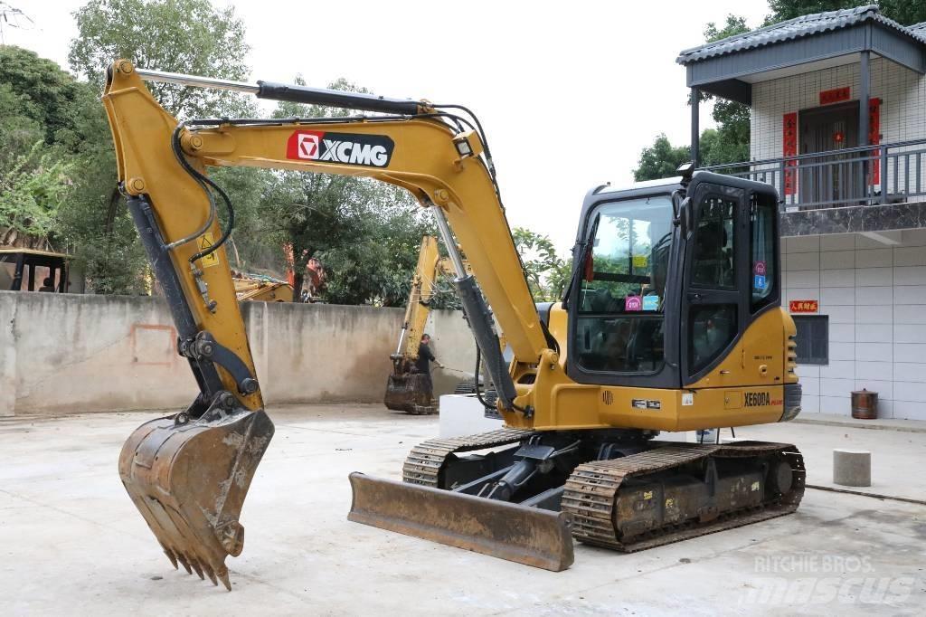 XCMG XE 60 DA Mini rýpadla < 7t