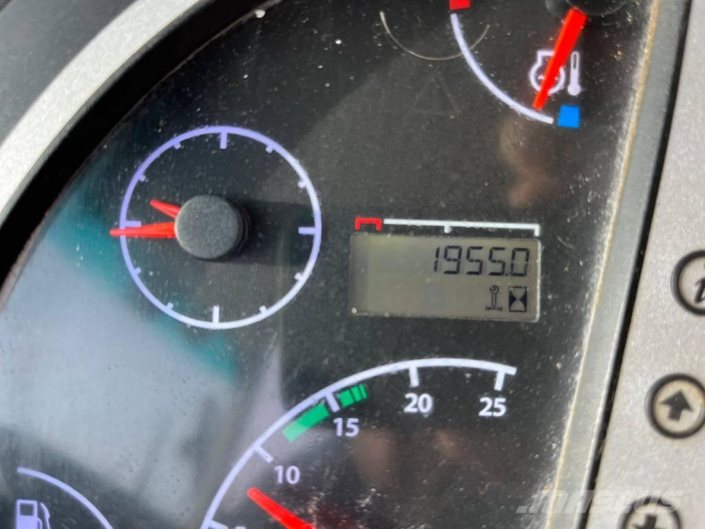 JCB 3 CX Rýpadlo-nakladače