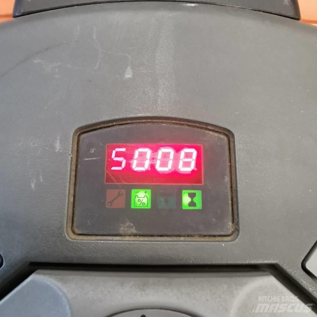 BT OSE 250 P Nízkozdvižné vozíky