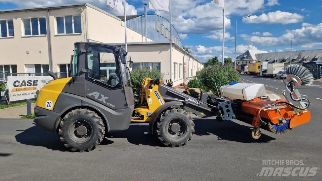 Mecalac AX 850 Kolové nakladače