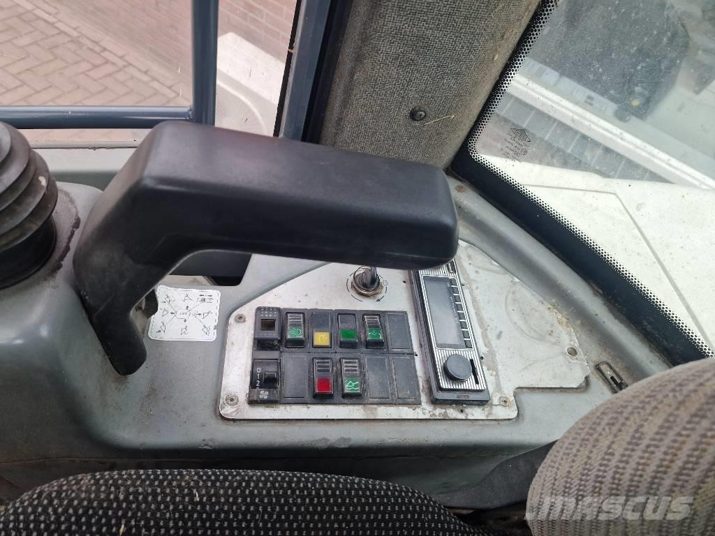 Terex TL 100 Kolové nakladače