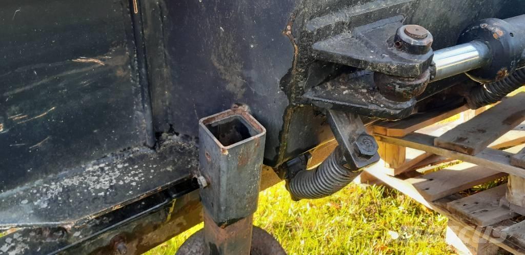 Pome 320 Sněžné pluhy, přední sněhové radlice