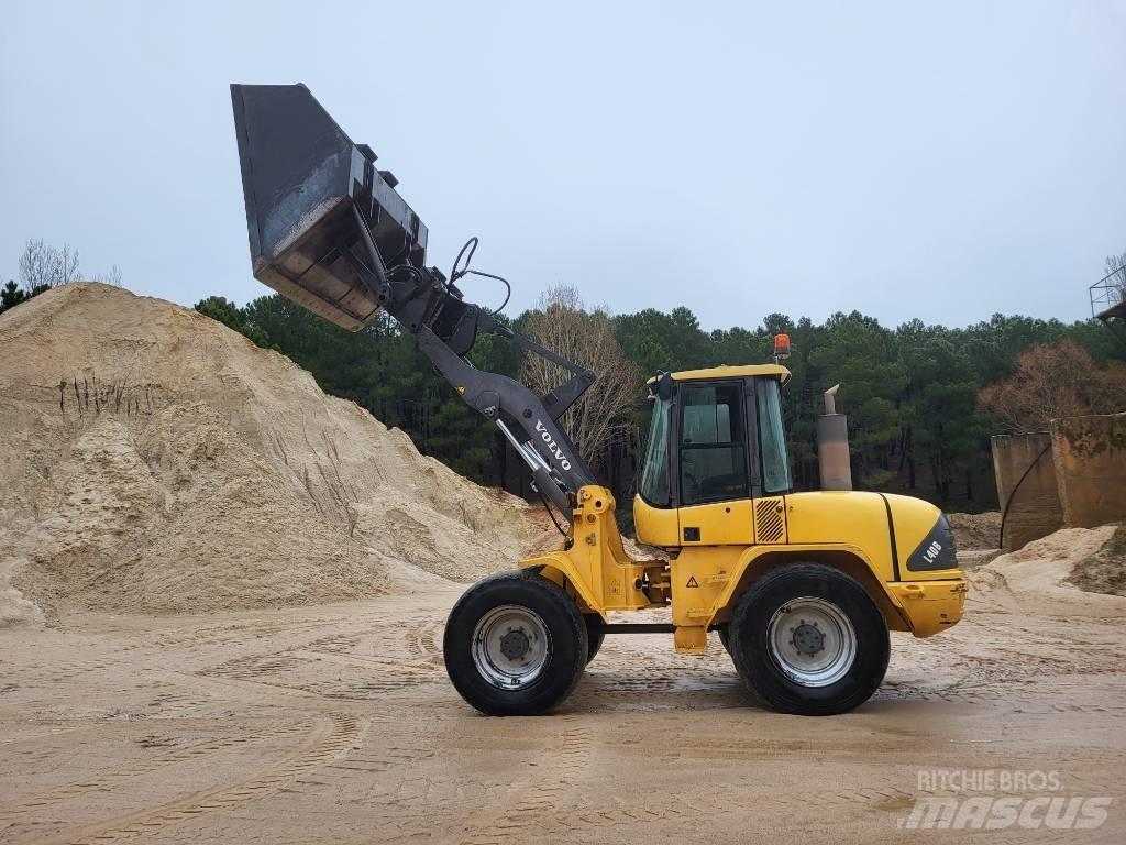 Volvo L 40 B Mininakladače
