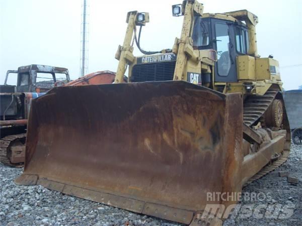 CAT D 9 R Pásové dozery