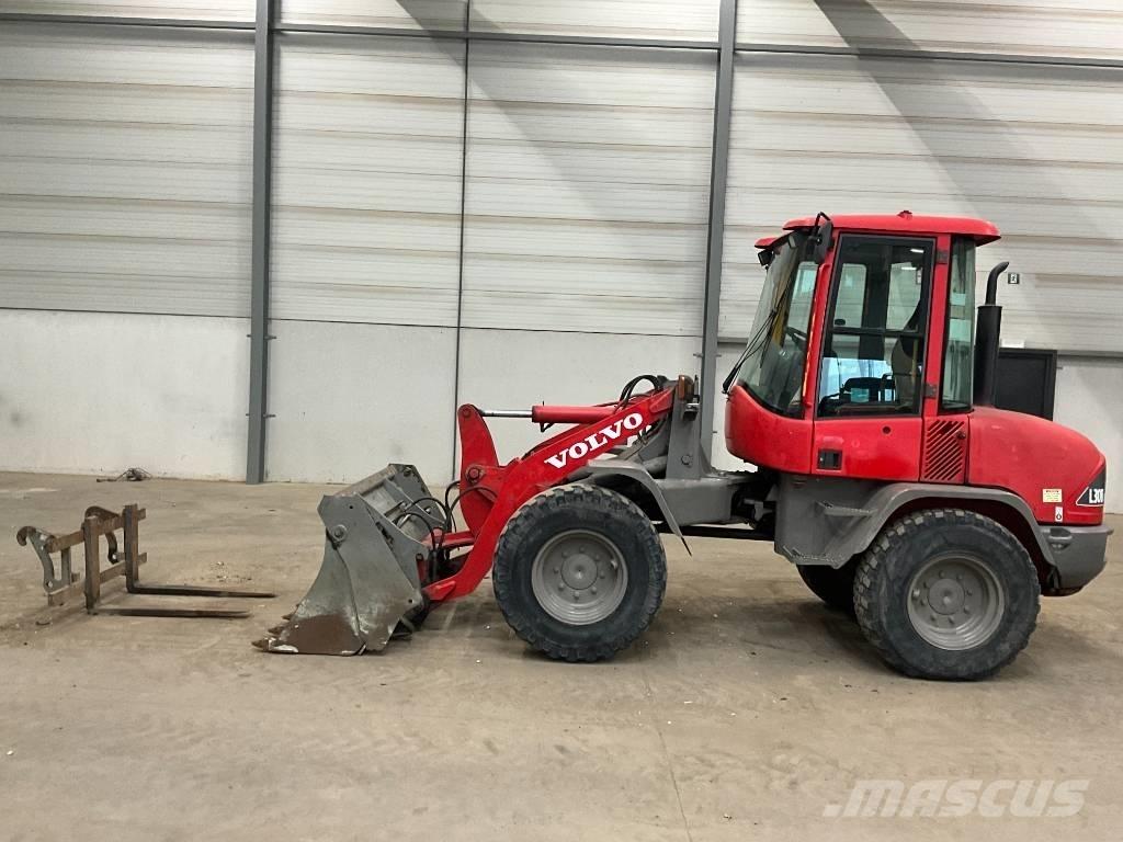 Volvo L 30 B-Z/X Kolové nakladače