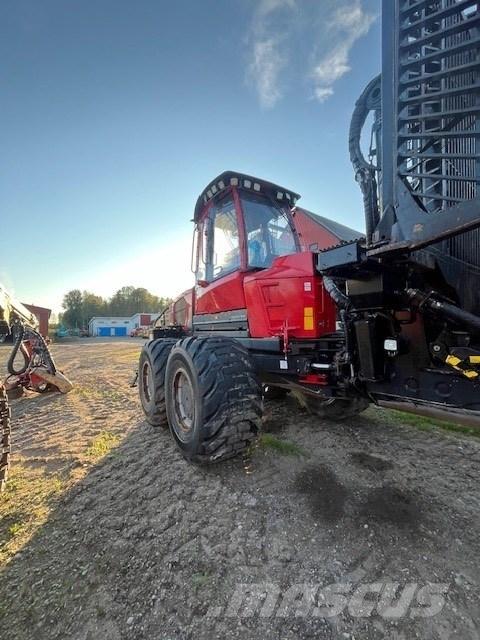 Komatsu XF895-2 Vyvážecí traktory
