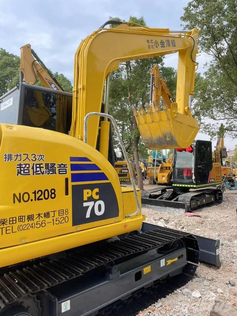 Komatsu 70-8 Pásová rýpadla