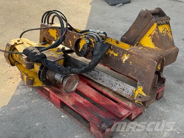 JCB PILE DRIVER Hydraulická beranidla na zatloukání pilotů