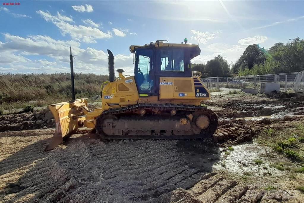 Komatsu D51 PX-24 Pásové dozery