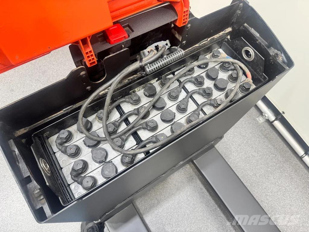 BT LWE 160 Nízkozdvižný vozík