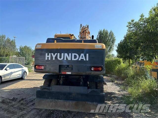 Hyundai 210W Kolová rýpadla
